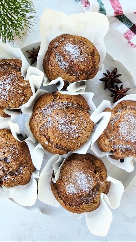 Gingerbread Muffins - Simple Cooking with Pep Blueberry Streusel Muffins, Gingerbread Muffins, Homemade Croissants, Simple Baking, Bread Bakery, Breakfast Rolls, Muffin Streusel, Muffin Batter, Delicious Cream