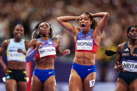 Olympic Women’s 200 — The Night Belonged To Thomas - Track & Field News Track Olympics, Olympic Women, Gabby Thomas, Olympic Track And Field, Dina Asher Smith, 2024 Olympics, Track Meet, Laser Show, Fast Times