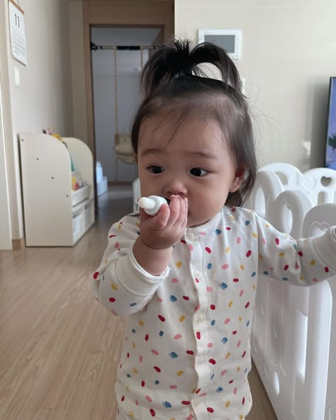 Baby Fever Aesthetic, Fever Aesthetic, Korean Baby Girl, Jun Liu, Baby Gril, Baby Park, Korean Baby, Korean Babies