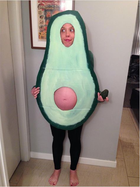 Pregnant Avocado costume with a bare belly-- I LOVE it! #halloweencostumes Funny Pregnant Halloween Costumes, Avocado Costume, Most Creative Halloween Costumes, Pregnancy Costumes, Pregnant Halloween Costumes, Scary Halloween Costume, Black Halloween Dress, Pregnant Halloween, Cat Halloween Costume