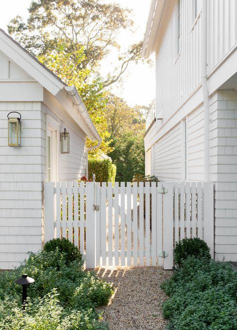 Tamara Magel, Casita Ideas, New York Interior, Family Backyard, Exterior Makeover, Fence Ideas, Coastal Farmhouse, Beach Design, East Hampton