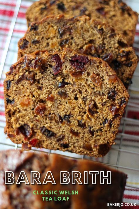 Funky Recipes, Fruit Bread Recipes, Fruit Cake Recipe Easy, Boiled Fruit Cake, Newfoundland Recipes, Tea Loaf, Welsh Recipes, Sweet Bakes, British Recipes