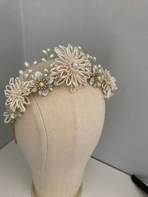 Starfish Hair Accessories, Woven Flowers, Headpiece Art, Wedding Crown Tiara, Bridal Floral Crown, Bridal Halo, 1930s Style, Halo Crown, Tiara Wedding