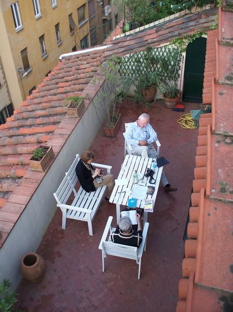 Roof Apartment, Glass Roof Extension, Roof Balcony, Ponte Vecchio Florence, Roof Terrace Design, Rooftop Patio Design, Terrace Building, Rooftop Terrace Design, Roof Extension