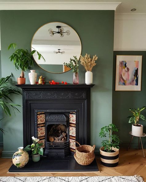 Oh My Edwardian - Rachy on Instagram: “All we did to this fireplace was paint it black. I feel like it has gone from totally fugly to so pretty and the solution was really…” Rose Rug, Edwardian House, Traditional Fireplace, Living Room Green, Living Room Inspo, Front Room, Farrow Ball, Room Colors, Living Room Inspiration