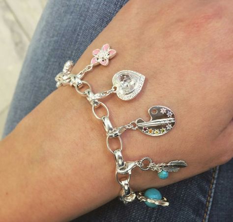 Thomas sabo charm bracelet #charmbracelet #charmclub #thomassabo Charm Bracelet Inspiration, Thomas Sabo Charm Bracelet, Charm Bracelet Aesthetic, Thomas Sabo Bracelet, Charm Bracelet Silver, Thomas Sabo Charms, Diy Charm Bracelet, Book Jewelry, Dope Jewelry