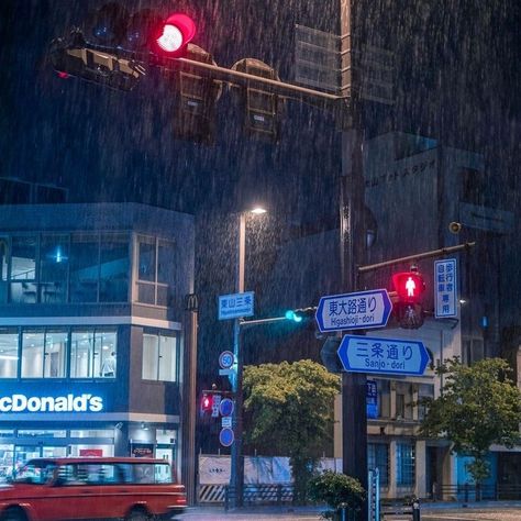 Anime Background Night Street Rain, Rainy Japanese Street, Late Night Tokyo Aesthetic, Rainy Tokyo Aesthetic, Japan Night Life Aesthetic, Dark Citycore Aesthetic Japan, Tokyo Rain Aesthetic, Japan Rain Aesthetic, Japan City Aesthetic Night