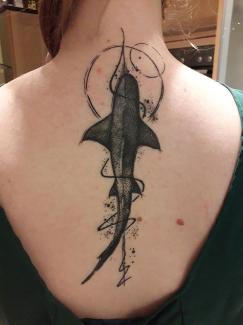 Zee Tattoo, Shark Tattoo Meaning, Hai Tattoo, Turtle Tattoo Designs, Shark Tattoo, Ocean Tattoos, Shark Tattoos, Turtle Tattoo, Spine Tattoo