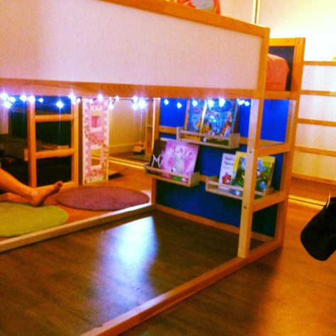 Under Bunk Bed Reading Nook, Ikea Kura Bed Reading Nook, Ikea Kura Reading Nook, Kura Bed Reading Nook, Under Kura Bed Ideas, Bed Reading Nook, Baby Zimmer Ikea, Ikea Bunk Bed, Kids Room Desk