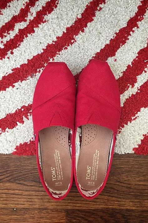 The original red slip-on. Classic and bold. TOMS Shoes. Toms Outfits, Toms Sneakers, Toms Shoes Women, Cheap Toms Shoes, Shoe Sketches, Toms Shoes Outlet, Trending Womens Shoes, Shoes Illustration, Shoes Drawing