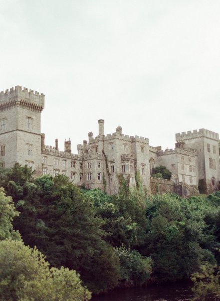 Castle in Ireland Married Photography, Stone Castle, Castle Ireland, Romantic Life, Irish Castles, Castles In Ireland, Irish Countryside, Castle Aesthetic, Life Styles