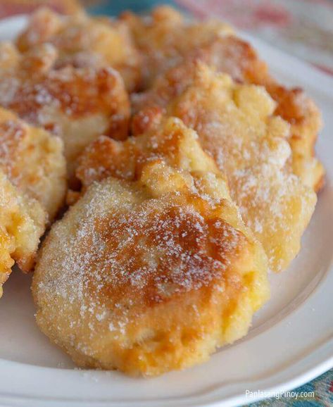 Filipino Fried Banana Recipe, Maruya Recipe Filipino Desserts, Banana Fritters Filipino, Unripe Banana Recipes, Banana Fritters Jamaican, Maruya Recipe Banana Fritters, Banana Fritters Recipe Easy, Plantain Banana Recipes, Maruya Recipe