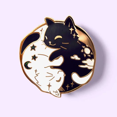 Keychain Vinyl, Black And White Cats, Living In Harmony, Chat Kawaii, Work Apron, Cat Enamel Pin, Bag Pins, White Cats, Cute Pins