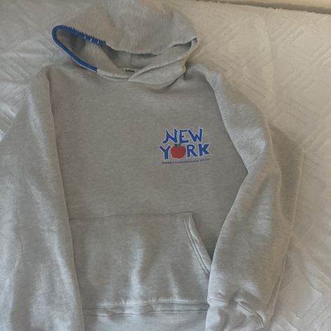 MADHAPPY exclusive nyc hoodie Madhappy Hoodie Outfit, Mad Happy Hoodie, Vintage Hoodies Aesthetic, Madhappy Sweatshirt, Madhappy Hoodie, Nyc Hoodie, Quoi Porter, Trendy Hoodies, Cute Preppy Outfits