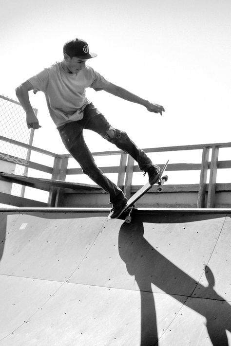 Grayscale Photography of Man Skateboarding on Ramp Portrait Of Men, Earrings With Price, Winter Outfits For Men, Fashion Design Software, Home Remedies For Wrinkles, Moon Clothing, Skateboard Photos, Skateboard Photography, Strapless Backless Bra