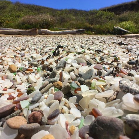 Washington Beaches, Best Beaches To Visit, Road Trip Places, Rock Hunting, Sea Glass Colors, Glass Beach, Sea Glass Beach, Fort Bragg, Shell Beach