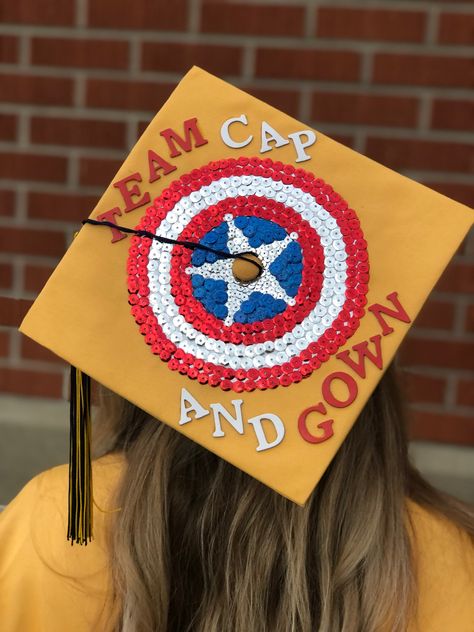 Starwars Graduation Caps, Graduation Cap Designs University, Superhero Graduation Cap, Graduation Cap Marvel, Grad Cap Ideas Marvel, Captain America Graduation Cap, Marvel Graduation Party, Fast And Furious Graduation Cap, Hunger Games Graduation Cap