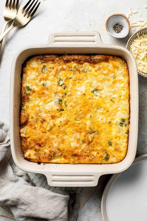 Egg and Potato Breakfast Casserole - Ahead of Thyme Easy Vegetarian Breakfast, Potato Egg Bake, Potato Breakfast Casserole, Egg And Potato, Breakfast Potato Casserole, Sausage Hash, Potato Breakfast, Egg Bake, Breakfast Casseroles