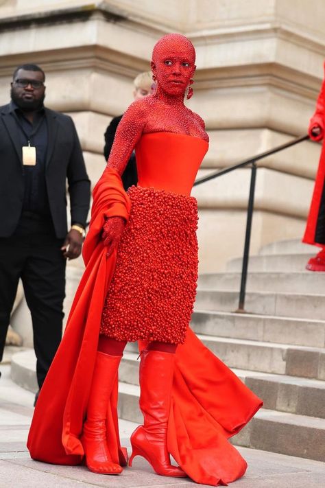 Doja Cat outdid herself yet again with an eye-catching crystal covered look at Paris Fashion Week Red Accessories Outfit, Red Festival Outfit, Paris Fashion Week Outfits, Met Gala Outfits, Fashion Week Outfit, Fashion Gal, Music Festival Outfits, Fur Clothing, Cat Fashion