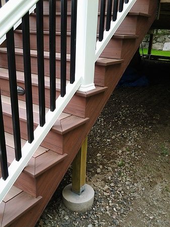 Trex Steps, Composite Porch, Trex Stairs, Cedar Railing, Trex Railing, Trek Deck, Fence Gates, Patio Stairs, Entryway Stairs