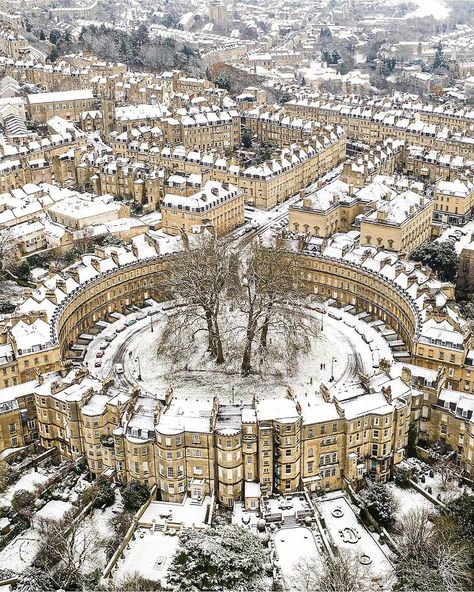 The Circus Bath, Chicago Water Tower, Roman Pool, Visit Bath, Hohenzollern Castle, Bath Somerset, Georgian Townhouse, Victorian Townhouse, Bath Uk