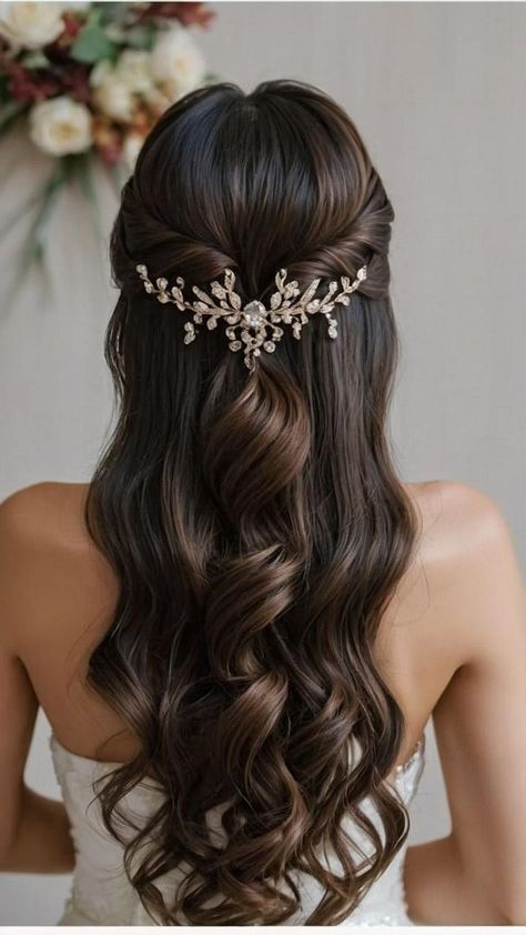 Wedding Outfit Hairstyles, Bridal Style Hair, Wedding Hairstyles For Bride Long Hair, Long Hair Wedding Styles With Tiara, Indian Wedding Hairstyles Half Up Half Down, Wedding Hair Down Black Hair, Wedding Hairdos For Long Hair Half Up, Hair Down For Bride, Elegant Wedding Hairstyles With Veil