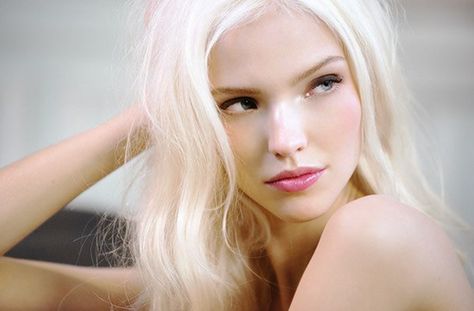 Platinum Blonde, Rachel Mcadams, Anna Movie, Sasha Luss, Ice Blonde, Camila Morrone, White Blonde, Dior Addict, Megan Fox