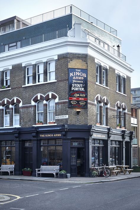 The Kings Arms Bethnal Green, London Brooklyn Brewery, Famous Drinks, Pub Design, British Pub, Bethnal Green, Pub Signs, Irish Pub, The Kings, Great British