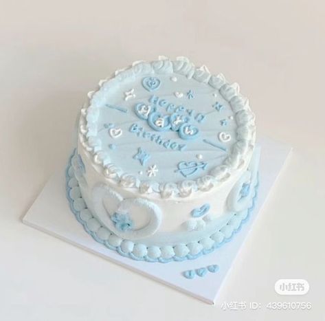 Bolo Vintage, Blue Birthday Cakes, Cute Christmas Cookies, Korean Cake, Simple Cake Designs, Mini Cakes Birthday, Cake Inspo, Creative Birthday Cakes, Blue Cakes