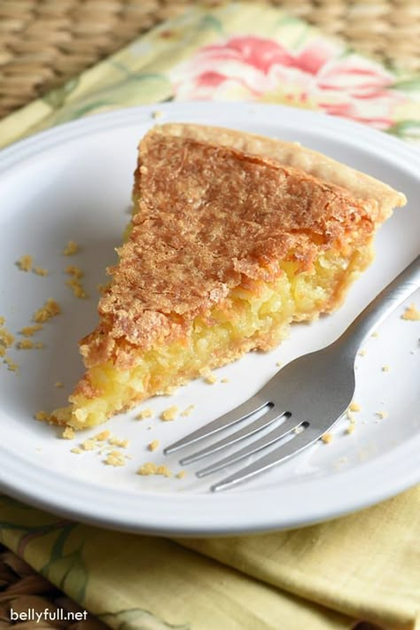 This super easy French Coconut Pie is sweet, buttery, and crispy. With only 5 minutes of prep! Some call it the Impossible Pie! Coconut Pie Recipe Easy, Gf Crust, Amazing Pies, French Coconut Pie, Coconut Pie Recipe, Coconut Dessert, Coconut Pie, Coconut Desserts, Easy Pie Recipes