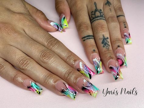 Yari’s Nails LLC 🧿 on Instagram: “Recreated @elize_nails old school nail design 🤩” Old Style Nail Designs, Old School Airbrush Nails, Old School Nails Designs, 90s Design Nails, Throwback Nail Designs, Nail Designs 90s, Old School Nail Designs 90s, Old School Nail Designs, 90 Nails The 90s Art Designs