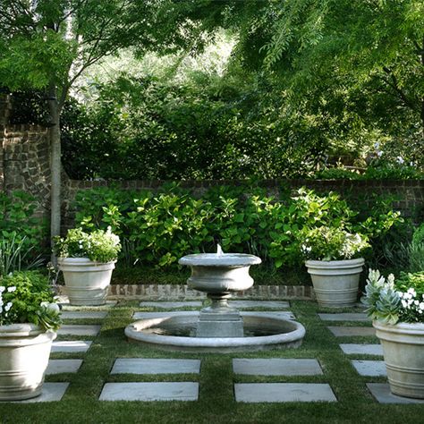 the garden: Water as an Element Fountains Backyard, Water Features In The Garden, Garden Fountain, Formal Gardens, French Garden, Garden Fountains, Gorgeous Gardens, Small Gardens, Shade Garden