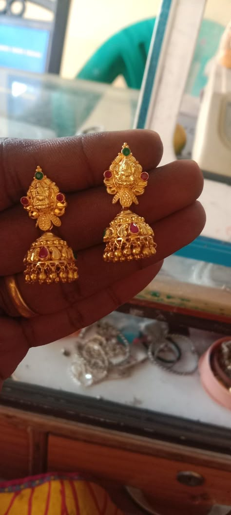 Gold Earrings Latest Designs, 3 Grams Gold Earrings Indian, Buttalu Earrings Gold, Butta Earrings, Year Ring, Indian Gold Necklace Designs, Gold Jhumkas, Gold Earrings For Kids, Almirah Designs