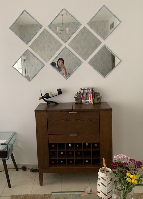 Ikea Bench Seat, Ikea Lots Mirror, Square Mirror Decor, Ikea Hemnes Tv, Lots Mirror, Ikea Lots, Diy Mirrored Furniture, Wall Mirror Ideas, Marbleized Decor