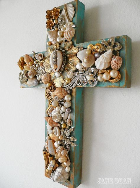 https://flic.kr/p/8sviNr | Shell cross hanging | Handpainted wooden cross collaged with genuine seashells and pearls, vintage jewelry parts and beads. Wooden Cross Crafts, Ocean Room Decor, Seashell Cross, Shell Cross, Wood Wall Cross, Seashell Projects, Christian Crafts, Cross Crafts, Shell Crafts Diy