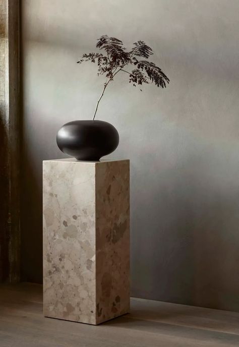 Marble plinth with minimalist round vase and foraged branch | Menu launches a new collection of decorative objects by Colin King | These Four Walls blog Alvar Aalto, Minimalist Flower Arrangement, Tactile Design, Colin King, Nero Marquina Marble, Lampe Decoration, Norm Architects, Minimalist Flowers, Wooden Vase