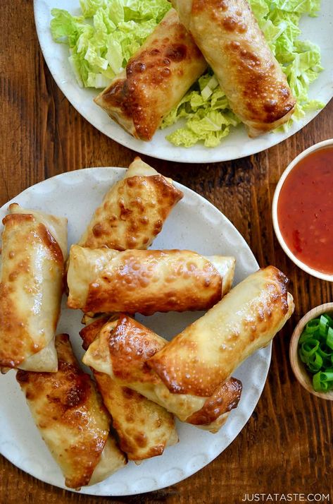 Air Fryer Recipes Egg Rolls, Air Fryer Egg Rolls, Airfry Recipes, Egg Rolls Recipe, Actifry Recipes, Pork Egg Rolls, Chicken Egg Rolls, Spring Roll Recipe, Egg Roll Recipes