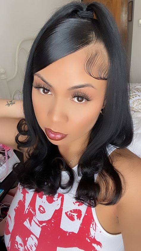 Straitened Hairstyles Black, Slick With Curls, Hairstyles For Short Hair Side Part, Half Up Half Down Hair Baddie, Half Up Half Down Hair Swoop, 90s Half Up Half Down, Half Up Half Down Baddie, Baddie Side Part Hairstyles, Baddie Half Up Half Down Hairstyle