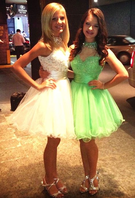 Brooke and Paige! Beautiful Dance Moms Paige, Dance Moms Brooke, Brooke And Paige Hyland, Pink Thing, Dance Moms Moments, Dance Moms Cast, Dance Moms Facts, Neural Pathways, Dance Moms Pictures