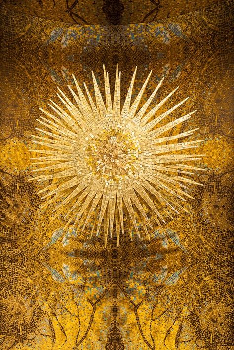 Mozaik Art, Paper Mosaics, Modern Mosaic, Gold Mosaic, Modern Mosaics, Silk Route, Gold Aesthetic, Venice Biennale, Gold Sun