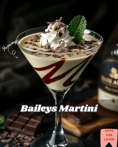 Baileys Martini, Baileys Drinks, Alcholic Drinks, Cozy Evening, Dessert Drinks, Decadent Desserts, Happy Hour, Martini, Alcoholic Drinks