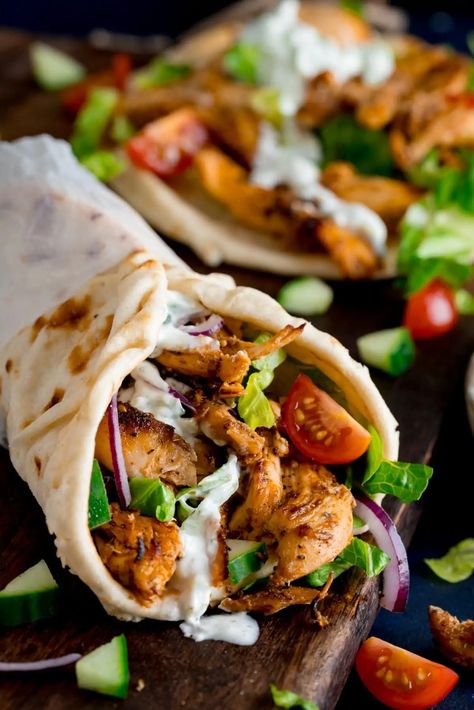 Chicken Gyros Recipe, Gyros Recipe, High Protein Chicken, Chicken Gyro Recipe, Gyro Recipe, Chicken Gyros, Rotisserie Chicken Recipes, Banana Bread Recipes, Greek Recipes