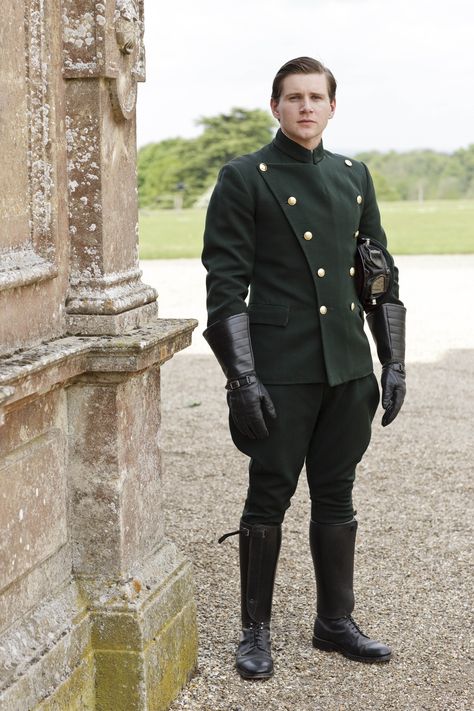 Chauffeur Uniform, Branson Downton Abbey, Tom Branson, Downton Abbey Cast, Downton Abbey Series, Downton Abbey Fashion, Downton Abby, Gentlemans Club, Men In Uniform