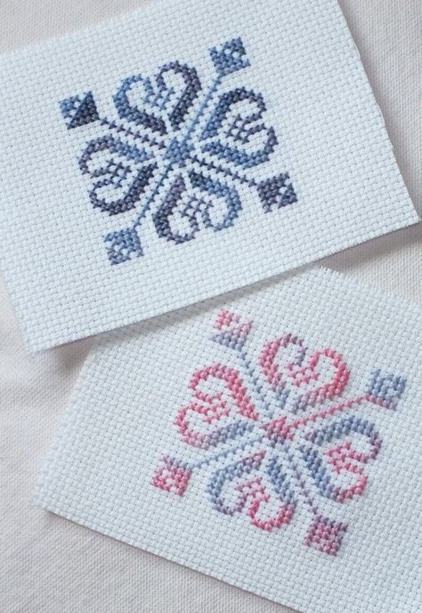 Corak Sulaman, Biscornu Cross Stitch, Cross Stitch Border Pattern, Cross Stitch Geometric, Pola Kristik, Pola Sulam, Cross Stitch Patterns Flowers, Mini Cross Stitch, Cross Stitch Bookmarks