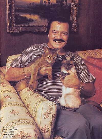 Robert Goulet, Celebrities With Cats, Famous Cats, Men With Cats, French Canadian, Abyssinian, Cat People, Real Men, Almost Famous