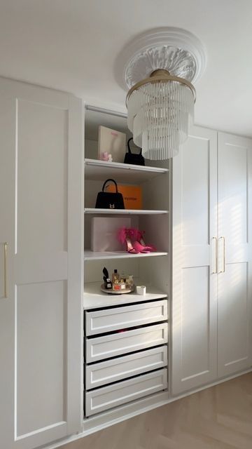 Pax Dressing Room, Ikea Pax Dressing Room, Small Dressing Room Ideas Space Saving, Wardrobe With Vanity, Pax Inspiration, Pax Wardrobe Doors, Wardrobes For Bedrooms, Dressing Room Storage, Komplement Drawer