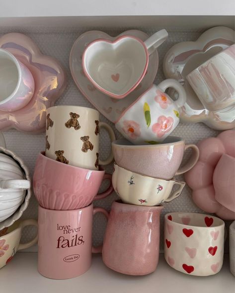 cute cups drawer 🩰˚˖𓍢ִ✧˚.🎀༘⋆ pics from @sonya_urus #thatgirllifestyle #pinterestinspired #pictures Pink Lifestyle, Pink Cups, Pretty Mugs, Aesthetic Inspiration, Aesthetic Coffee, Diy Pottery, Cute Cups, Croquettes, Everything Pink