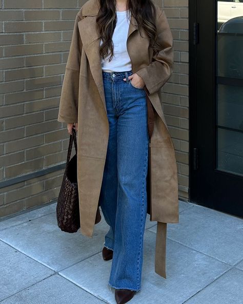 A suede trench is my new closet staple > comment SHOP and I’ll send you the link to this look🤎🍂 — fall style, fall fashion inspo, suede trench coat, suede for fall, cozy fashion inspo, mininal chic style https://liketk.it/4T7LE Long Brown Suede Jacket Outfit, Khaki Trench Coat Outfit, Brown Suede Jacket Outfit, Suede Jacket Outfit, Suede Trench Coat, Khaki Trench Coat, Trench Coat Outfit, New Closet, Brown Suede Jacket