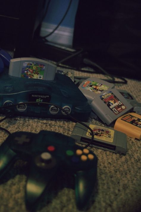 Nintendo 64 : childhood :  90's 90s Childhood, Old Video, Playing Video Games, 90s Kids, Retro Aesthetic, Instagram Story Ideas, Vintage Aesthetic, Black Aesthetic, Retro Gaming