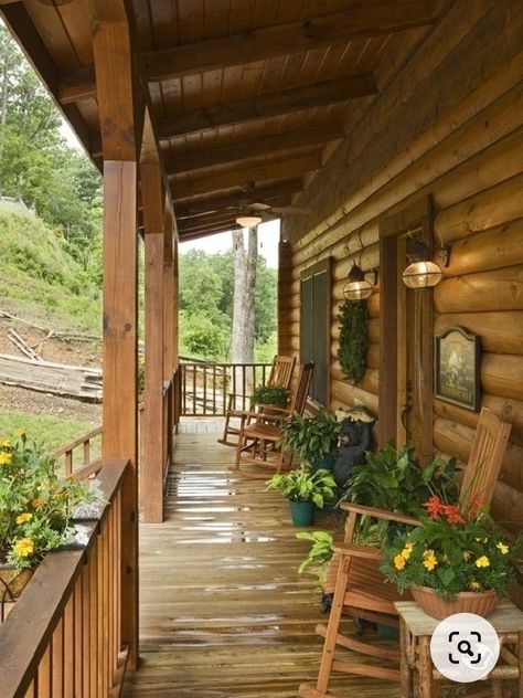 Cabin Porches, Log Cabin Exterior, Cabin Porch, Log Cabin Living, Log Cabin Ideas, Porch House Plans, Rustic Porch, Cabin Exterior, Log Cabin Decor